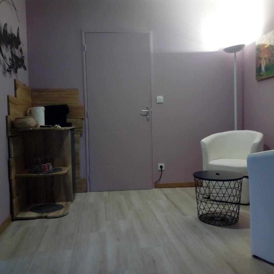 L'Anagramme, Chambres, Table D'Hotes Et Gite Pour Adultes, Naturistes Ou Non ! Cindre Bagian luar foto