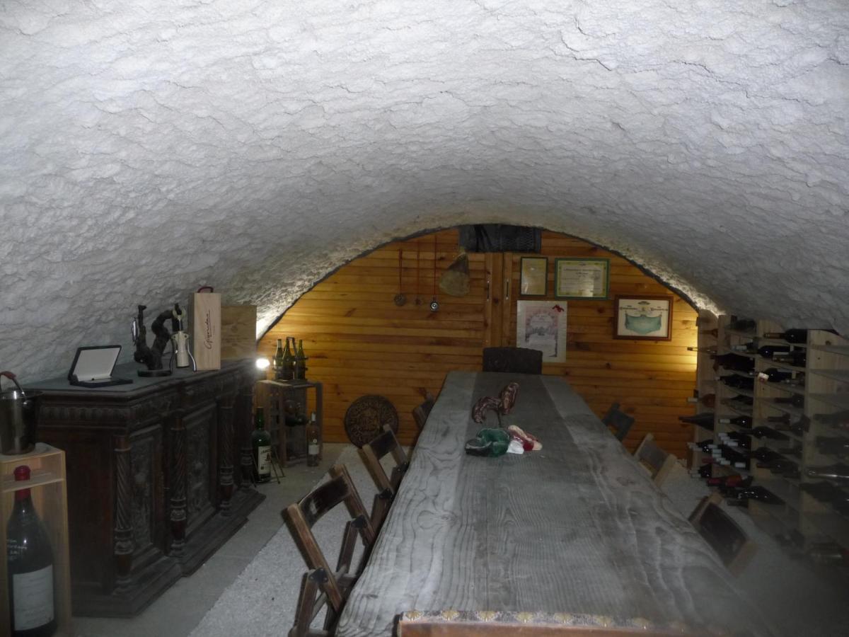 L'Anagramme, Chambres, Table D'Hotes Et Gite Pour Adultes, Naturistes Ou Non ! Cindre Bagian luar foto