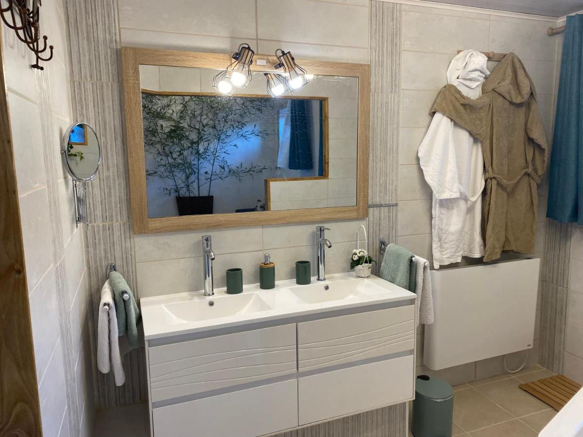 L'Anagramme, Chambres, Table D'Hotes Et Gite Pour Adultes, Naturistes Ou Non ! Cindre Bagian luar foto