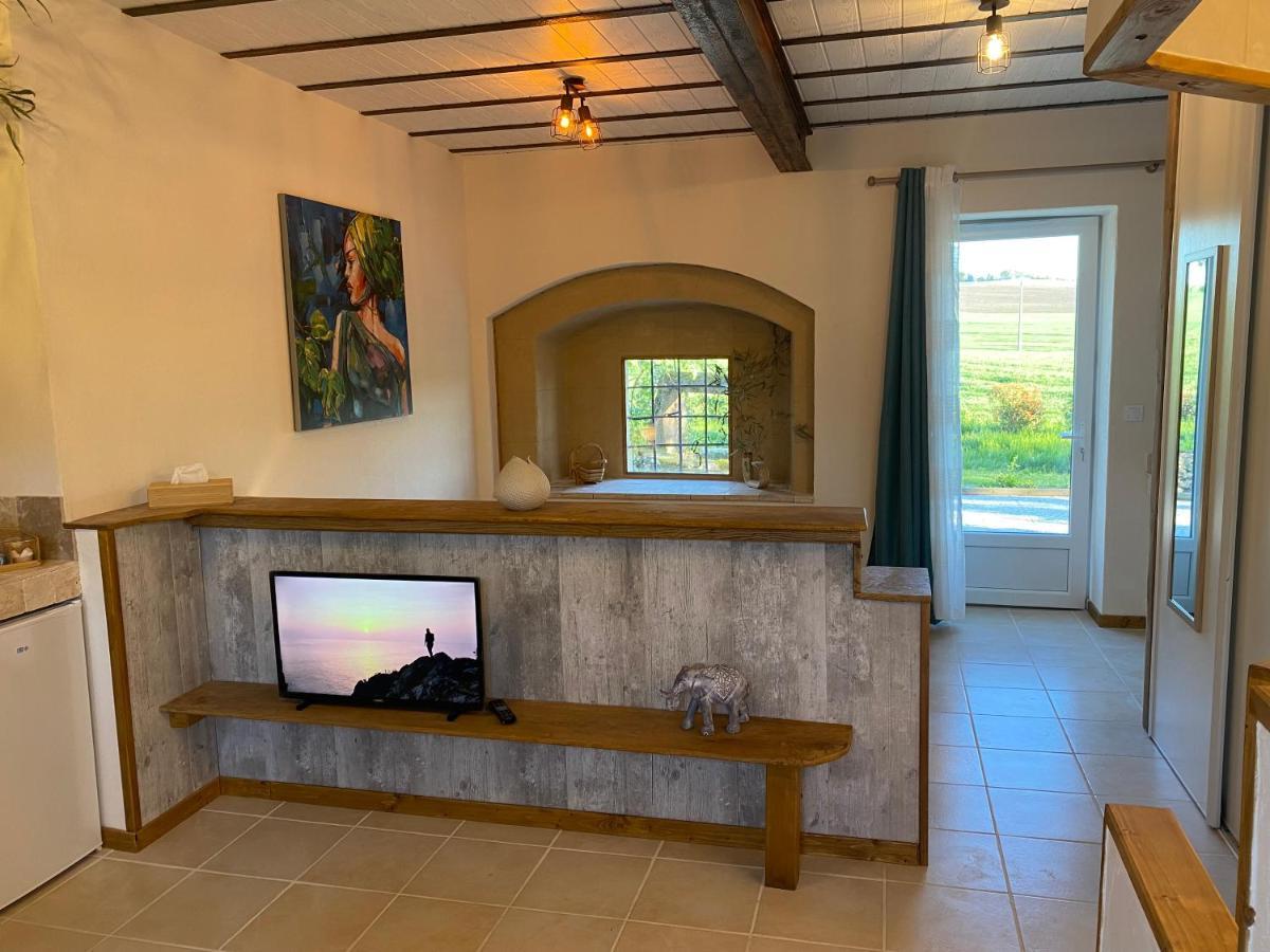 L'Anagramme, Chambres, Table D'Hotes Et Gite Pour Adultes, Naturistes Ou Non ! Cindre Bagian luar foto