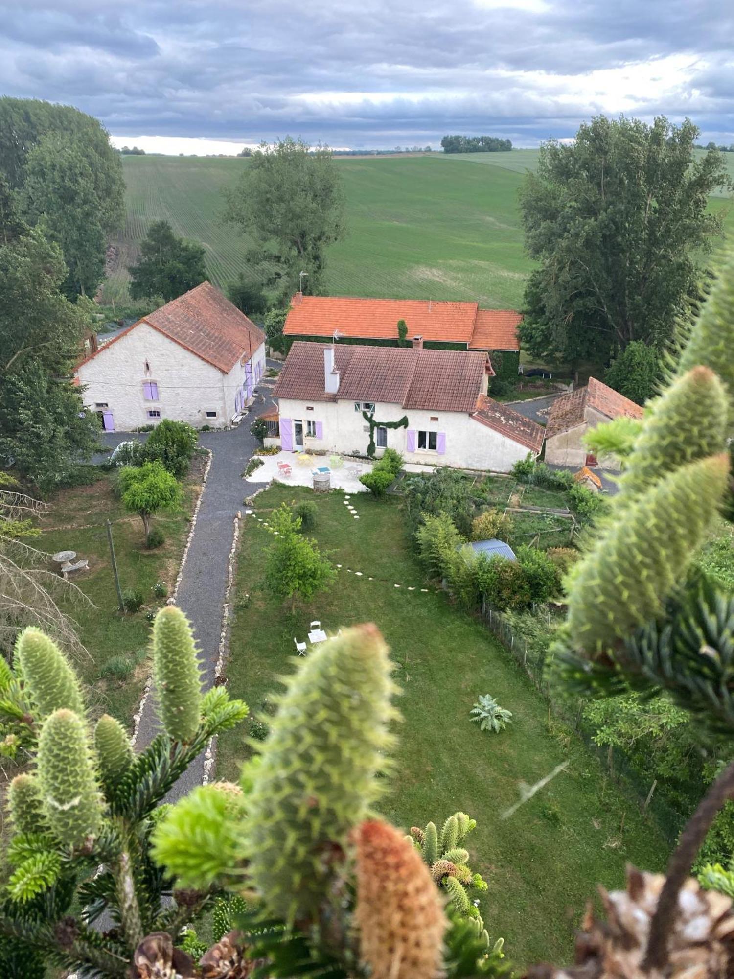 L'Anagramme, Chambres, Table D'Hotes Et Gite Pour Adultes, Naturistes Ou Non ! Cindre Bagian luar foto